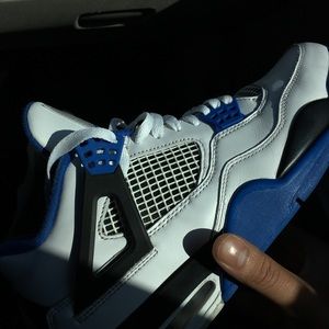 Jordan retro 4s